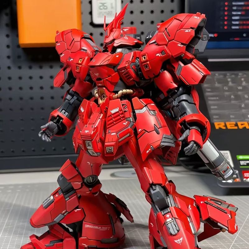 Sazabi Rg 1/144 Mech-bouwmodel - Bandai Model Gundam Rg recensie en prijs